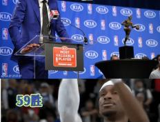 关于莱万多夫斯基与60激战中国队分钟，夺冠胜负难料！，杜兰特焦点对战全场沸腾不已的信息